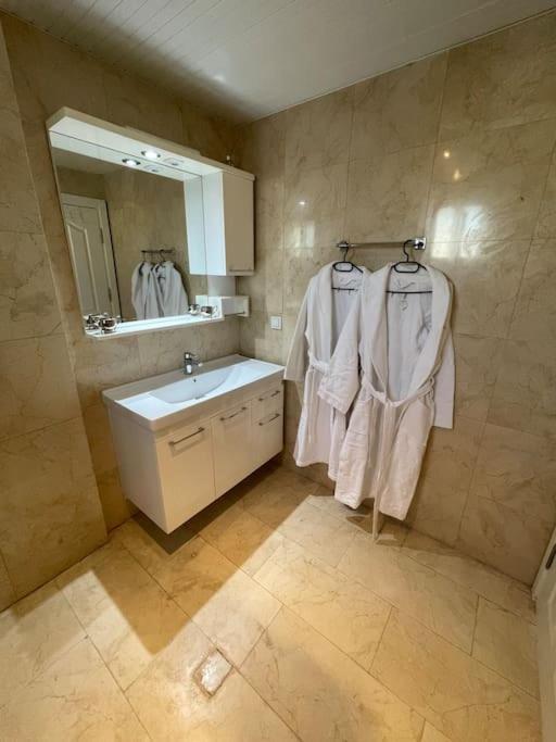 Excellent 3 Storey Villa With A Swimming Pool Belek Ngoại thất bức ảnh