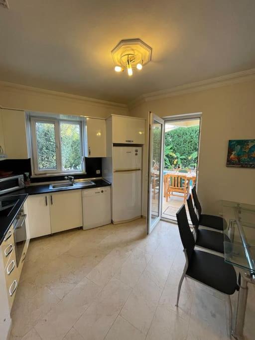 Excellent 3 Storey Villa With A Swimming Pool Belek Ngoại thất bức ảnh